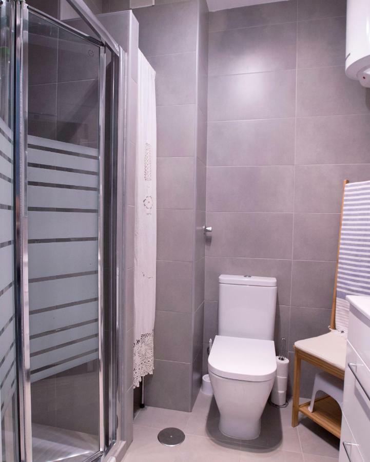 Apartamento Malagueta Beach 10 Malaga Bagian luar foto
