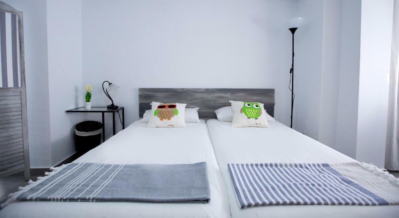 Apartamento Malagueta Beach 10 Malaga Bagian luar foto