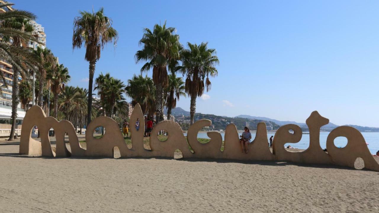 Apartamento Malagueta Beach 10 Malaga Bagian luar foto